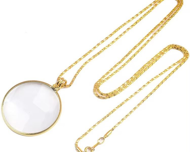 lupa con cadena modelo 2015