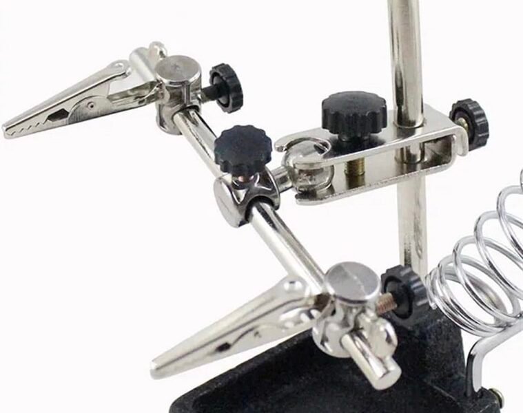 lupa de mesa con agarres para soldar + luz led cod16129a