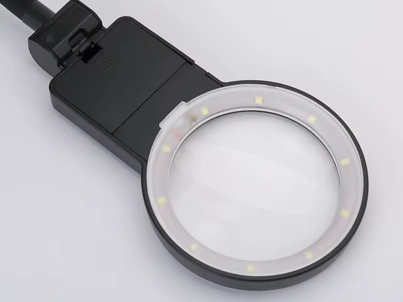 lupa con base y luz led 3x/4.5x cod7028